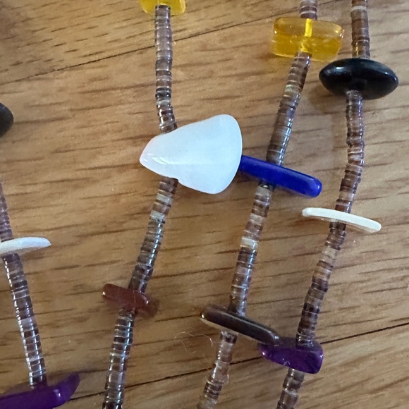 Native American Heishi Fetish Stones Necklace - Picture 15 of 16